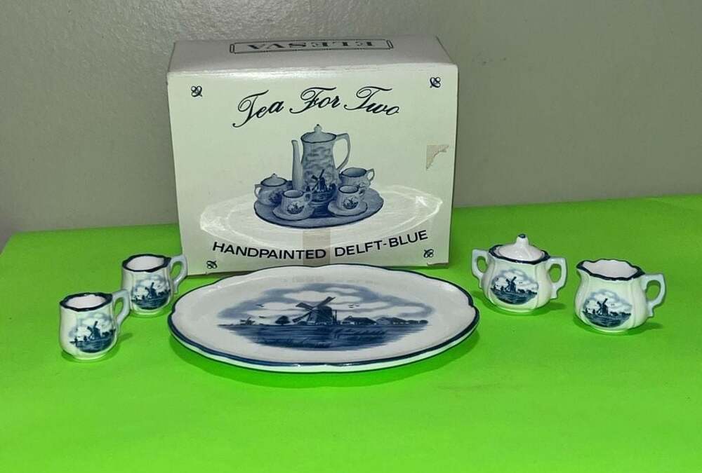 Vtg Elesva Holland Tea For Two Miniature Tea Set Handpainted Delft Blue